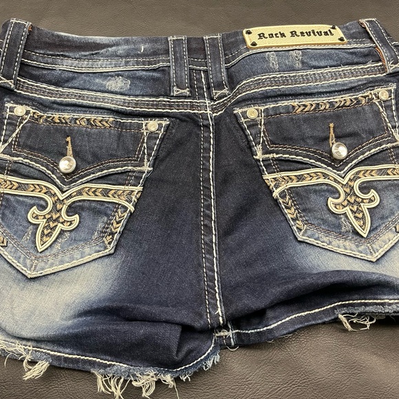Rock Revival shorts - Size: 30 - Worn once/Like new - Picture 4 of 7